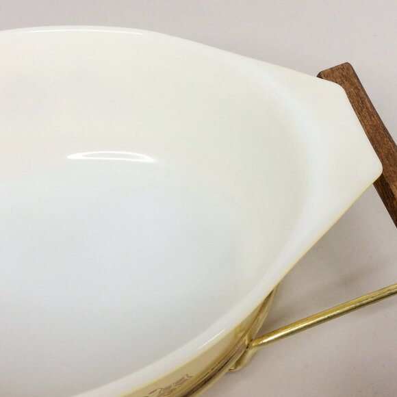 Vintage Pyrex 043 Kim Chee 1.5 QT Oval Casserole Dish with Lid Metal Wood Cradle - Picture 10 of 15